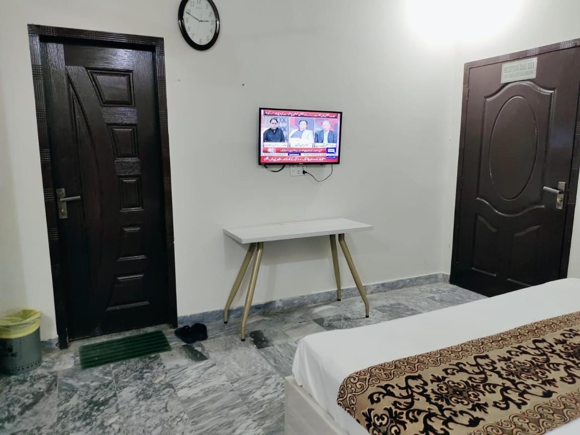 Family Hotel Lahore Exteriér fotografie
